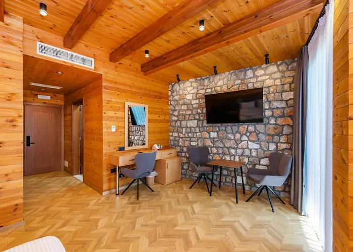 Nature House 3*